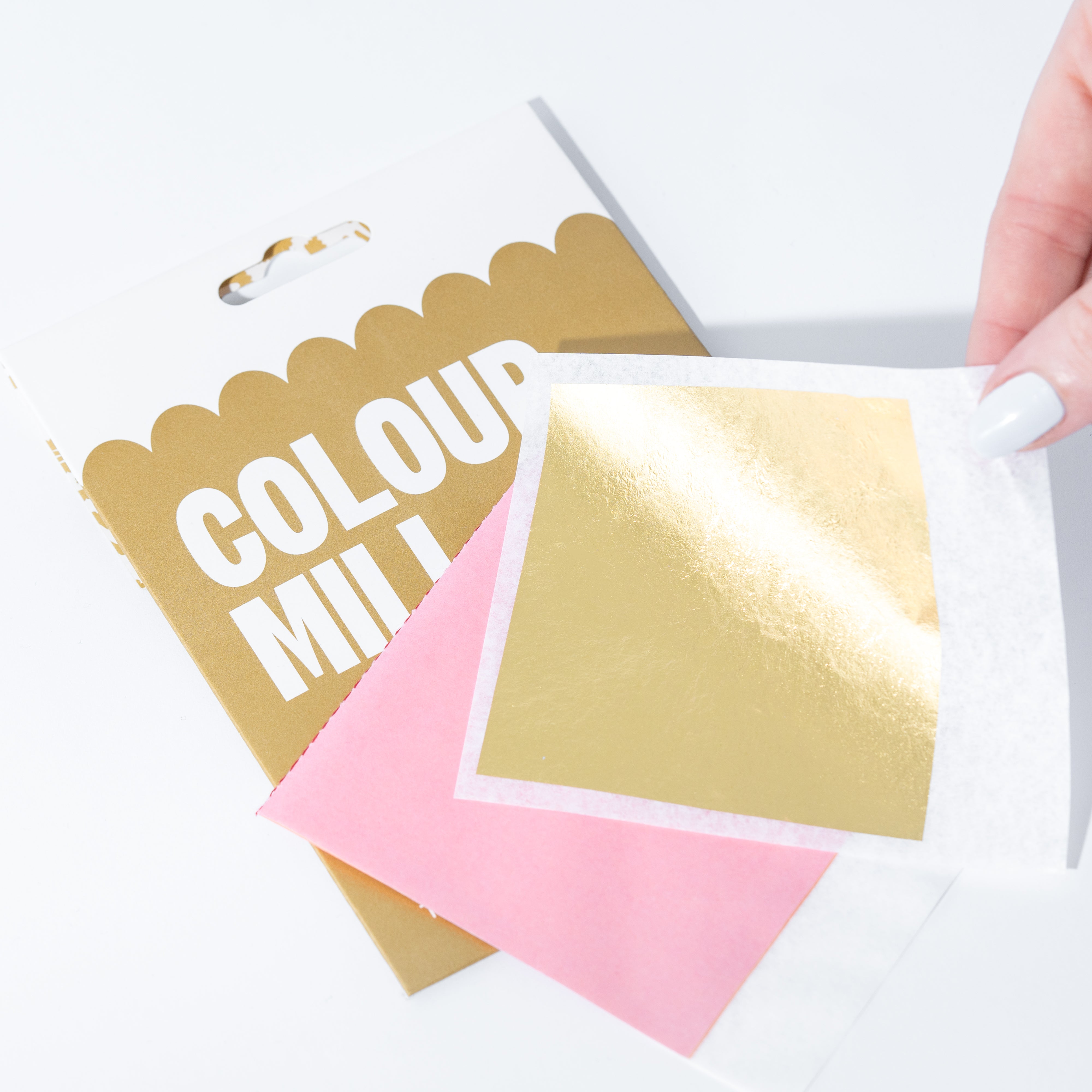 colour-mill-decorating-tools-gold-leaf-feuille-or-23-carats-5-feuilles image 4