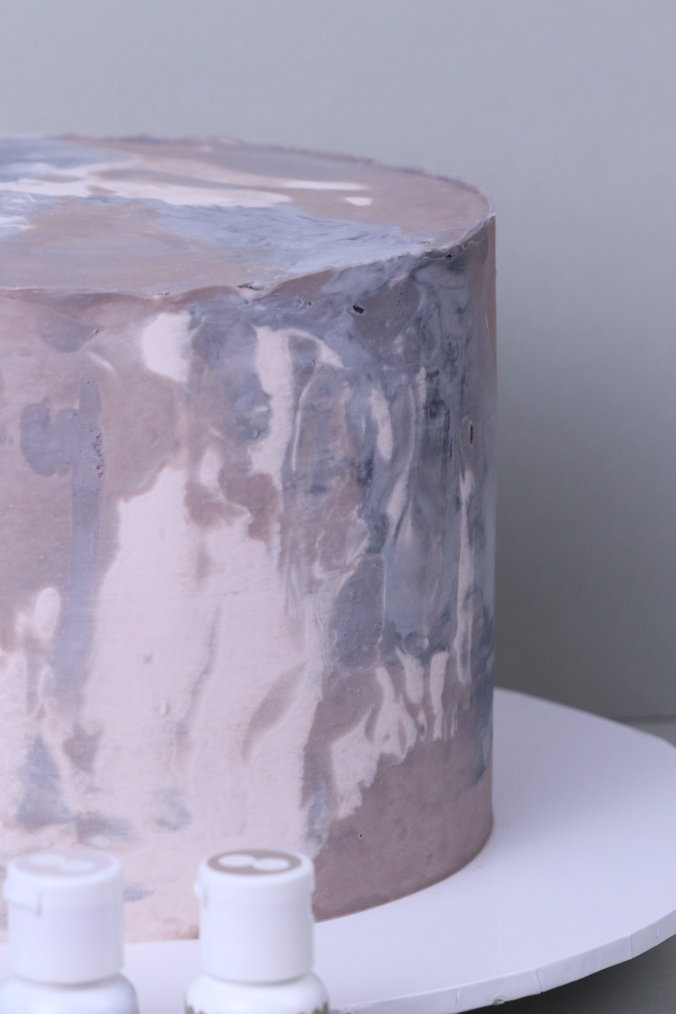colour-mill-taupe-oil-blend-colorant-alimentaire-greige image 4