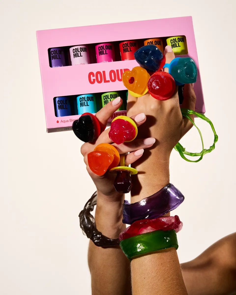 colour-mill-packs-kickstarter-aqua-blend-12-colorants image 1