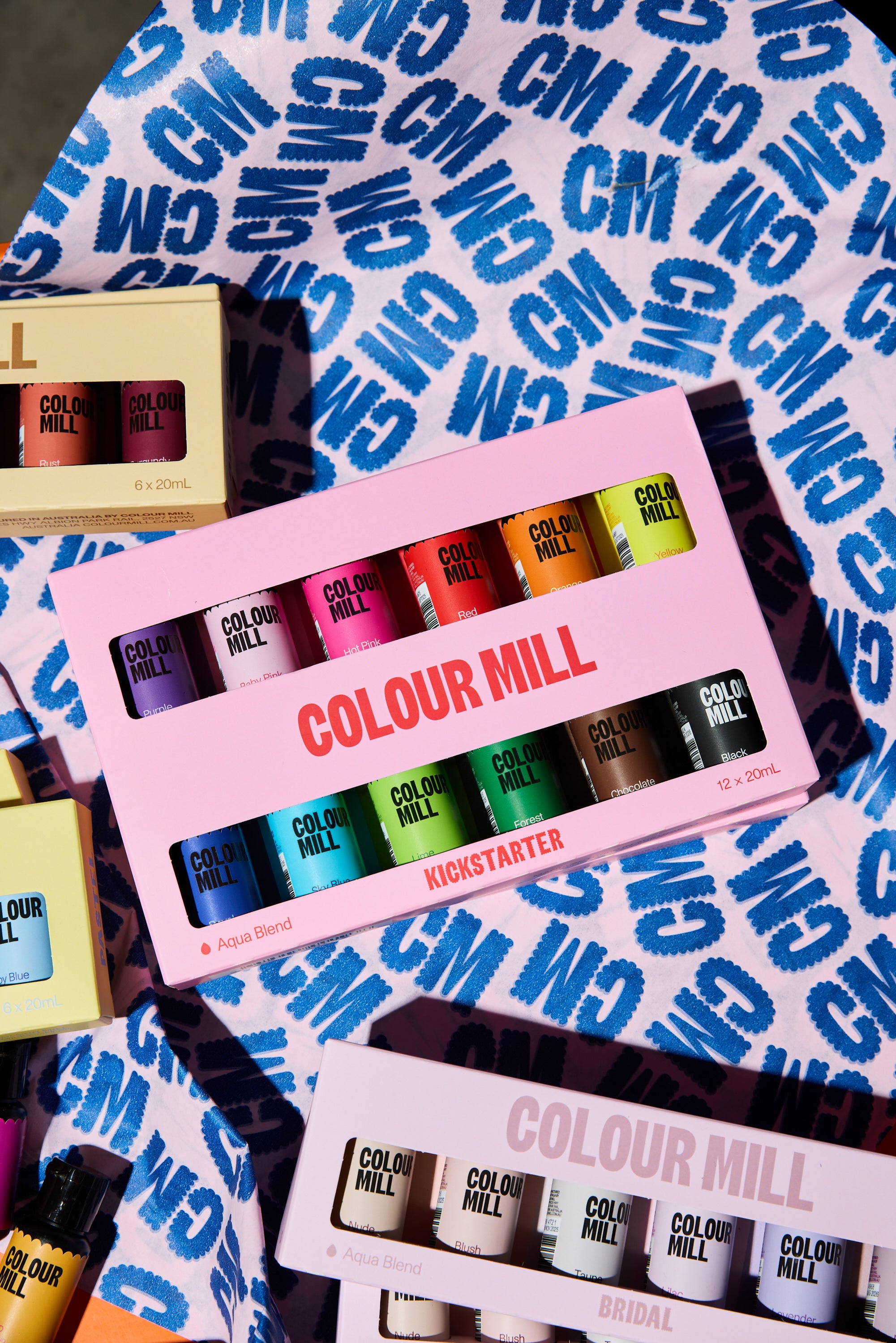 colour-mill-kickstarter-pack-colorant-alimentaire-12-x-20-ml-aqua image 3