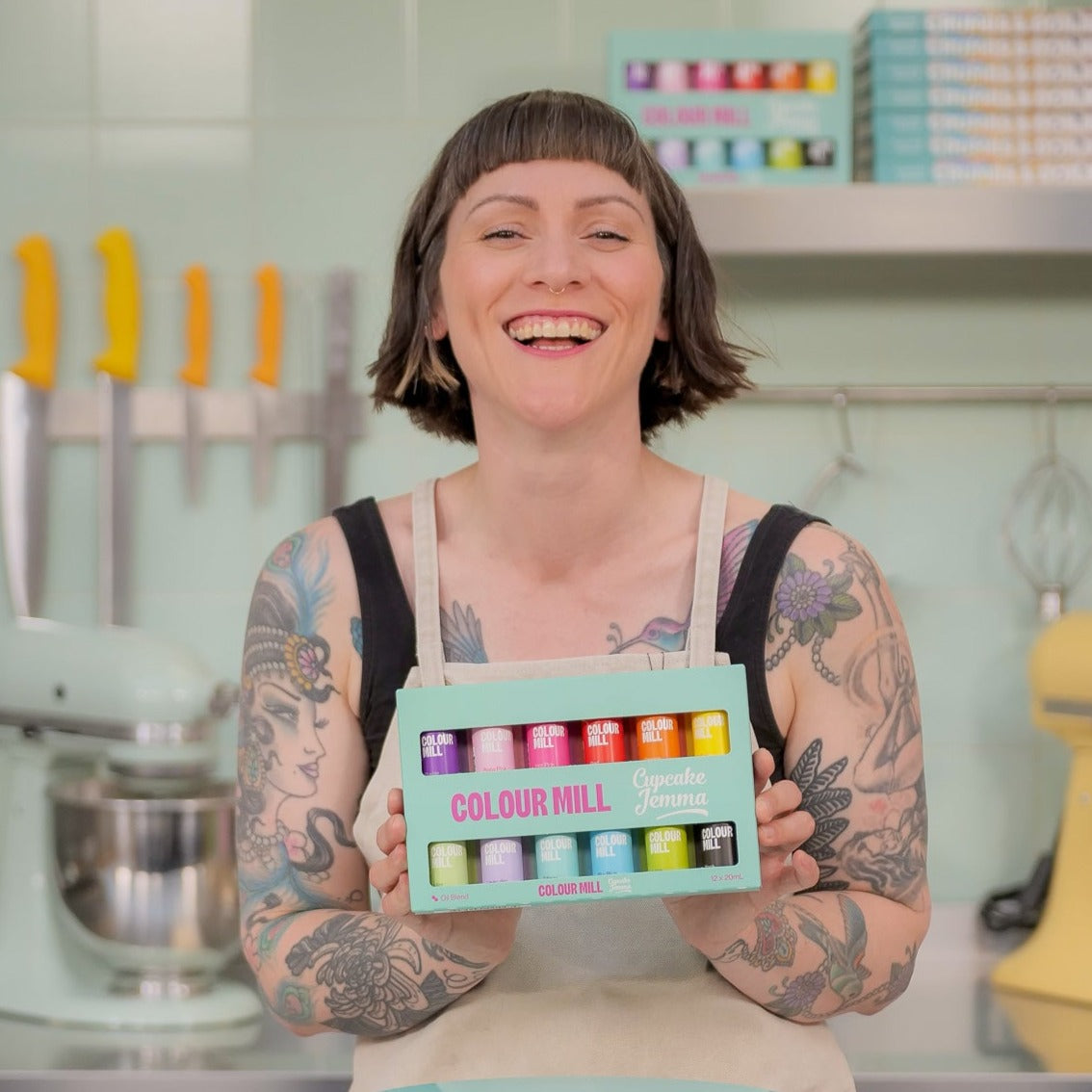 colour-mill-cupcake-jemma-pack-12-colorants-oil-blend-vives image 2