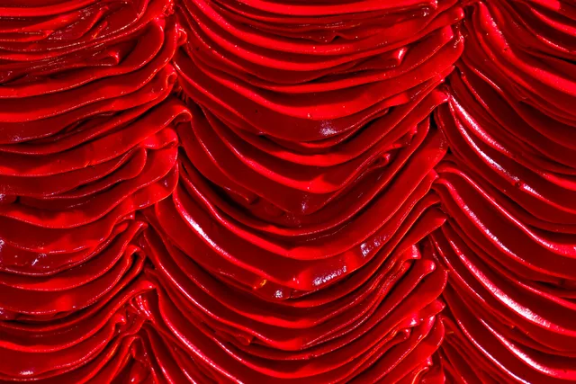 colour-mill-gloss-frost-red-gla-age-rouge-1l image 1