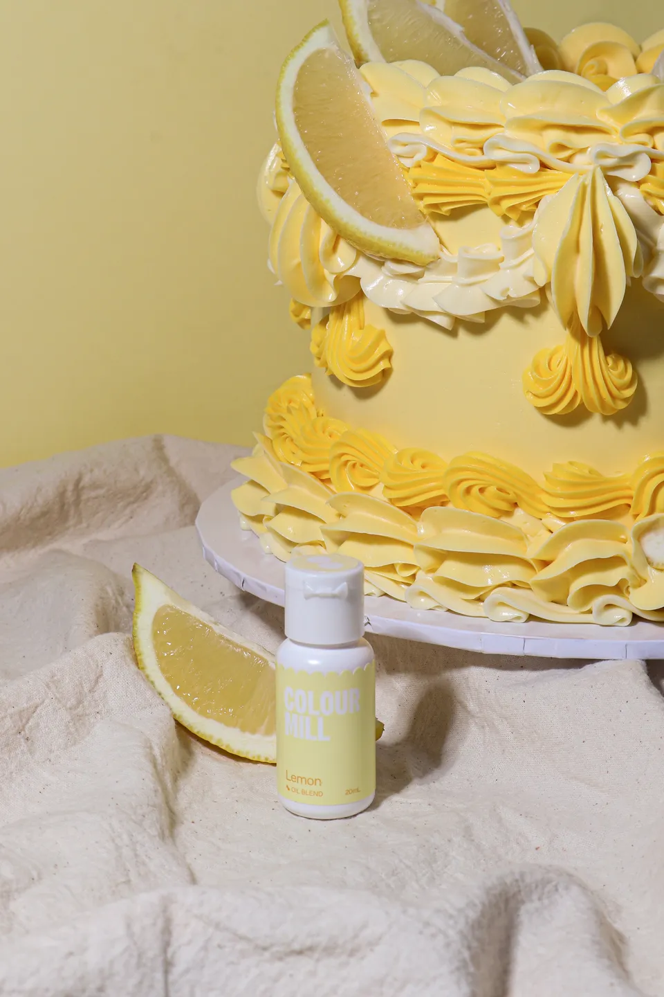 colour-mill-oil-blend-lemon-colorant-alimentaire-jaune-citron-20-ml image 1