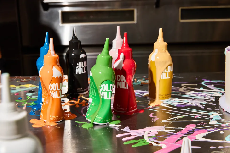 colour-mill-chocolate-drip-green-colorant-chocolat-vert image 1