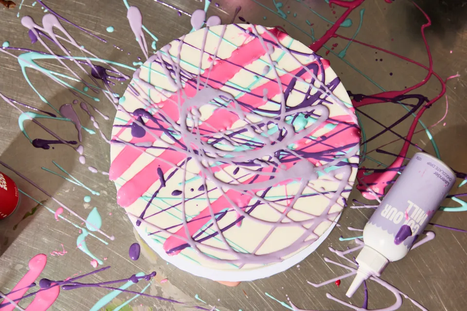 colour-mill-chocolate-drip-lavender-gla-age-drip-violet image 1